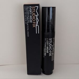 MAC Studio Fix Every Wear All Over Face Pen NC35